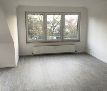 Gemütliche Dachgeschosswohnung mit Balkon - Photo 1