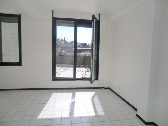 Studio à LOUER à PERONNE (80200). - Photo 1