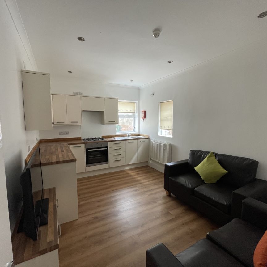 Crwys Road, Cathays - Photo 1