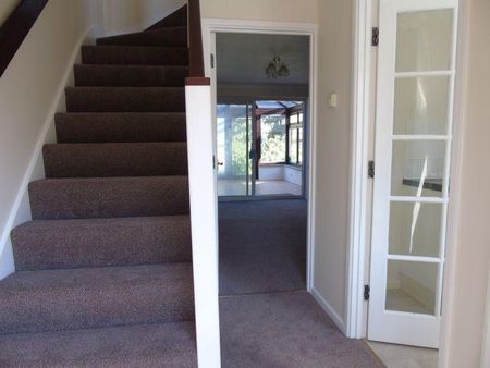 2 bedroom semi-detached house to rent - Photo 5