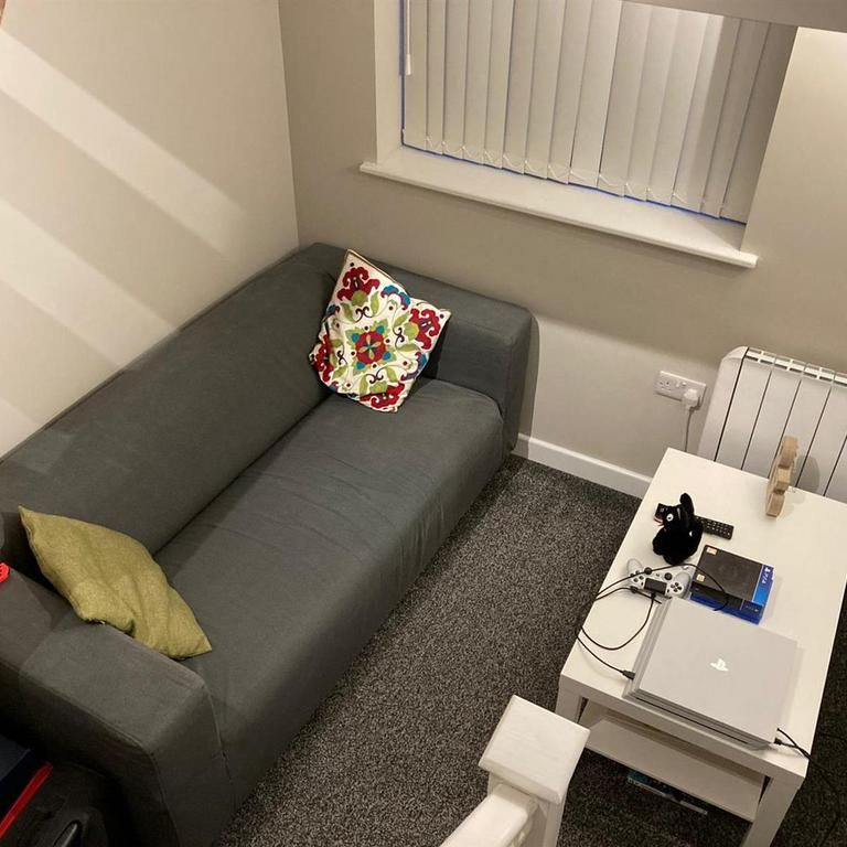 1 bedroom private hall to rent - Photo 1