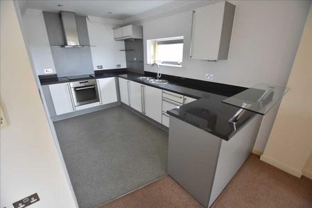 2 bedroom apartment to rent - Photo 5