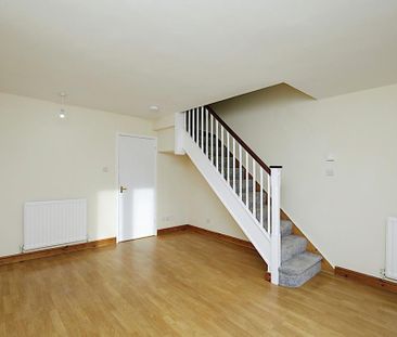 2 bedroom semi-detached house to rent - Photo 3