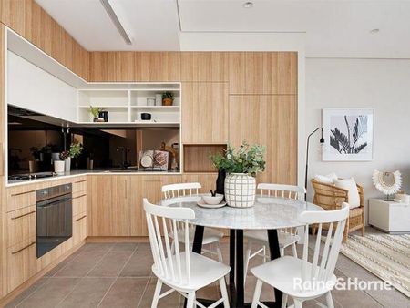 MODERN TWO BEDROOM IN THE HORIZON COMPLEX!! - Photo 4