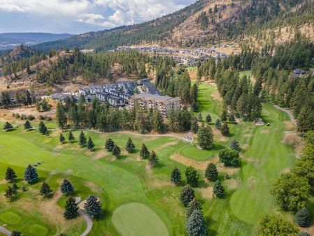 Beautiful Townhome – Shannon Lake - Photo 2