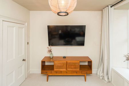 Ty Llywelyn - Photo 2