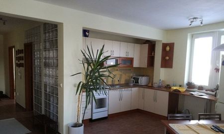 Ponúkame veľký a priestranný 2,5-izb. byt - Nejedlého ul. - Dúbravka - Fotografia 3