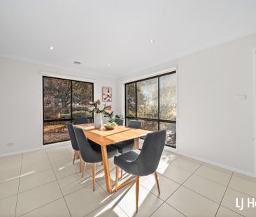 1/40 Siroset Close, Dunlop ACT 2615 - Townhouse For Rent | Domain - Photo 3