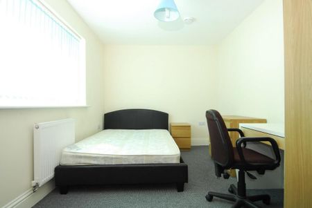 4 bedroom house to rent - Photo 3