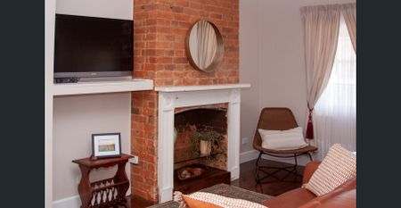 FURNISHED PROPERTY WITHIN WALKING DISTANCE OF CBD - Photo 2