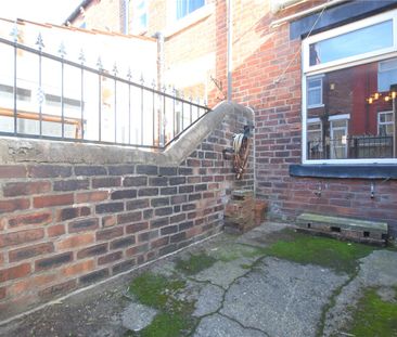 8, Parnaby Terrace, Leeds, LS10 3BR - Photo 6