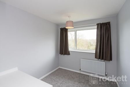 Cambridge Drive, , Newcastle-under-Lyme, ST5 - Photo 4