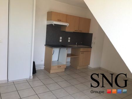 T2 AVEC BALCON ET PARKING - Photo 3