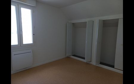 Location Maison 2 pièces 49 m² Pouligny-Notre-Dame - Photo 3