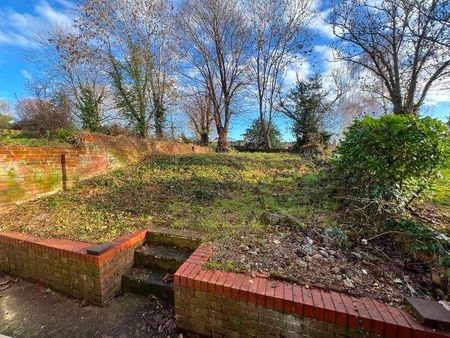 Basement Flat, Christchurch Street, IP4 - Photo 3