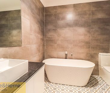 GREAT HOME IN GREAT LOCATION - Photo 6