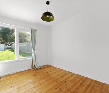 36 Hobsons Parade Cowes VIC - Photo 1