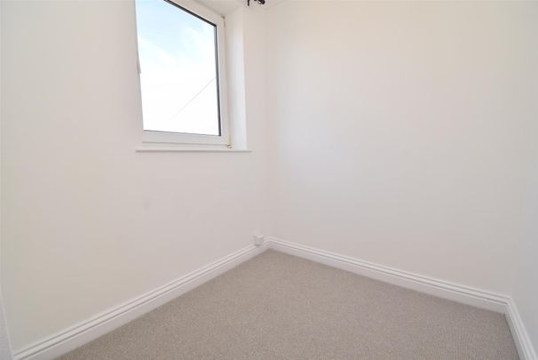 Hall Cliffe Grove, Horbury - Photo 1