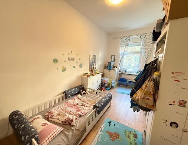 Charmante 3-Raum-Wohnung in Stadtfeld Ost - Photo 1