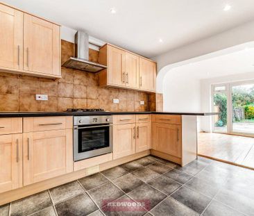 3 bedroom semi-detached house to rent - Photo 5
