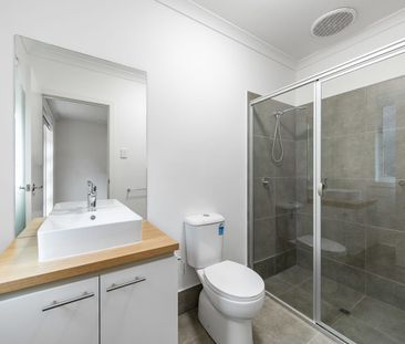 Neat and tidy, low maintenance home! - Photo 6