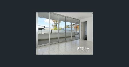 3 bedroom apartment for 6 months lease only! - Photo 5