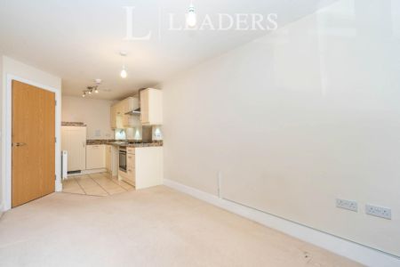 1 bedroom apartment to rent Oakleigh Place, 55 Winchester Road, Eastleigh, SO53 - Photo 3