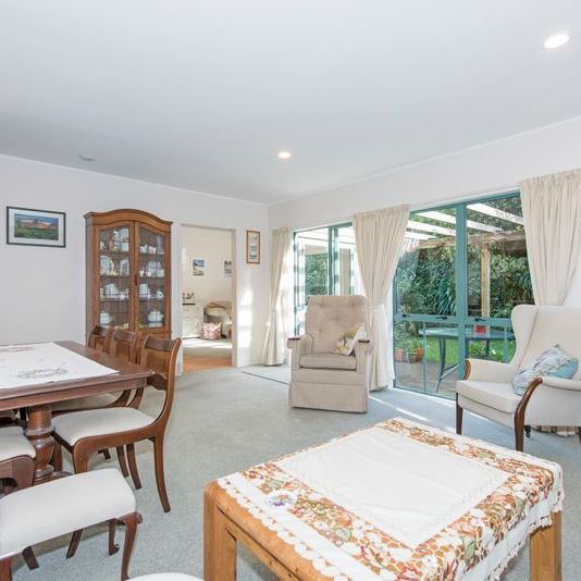 Remuera, 4 bedrooms - Photo 1