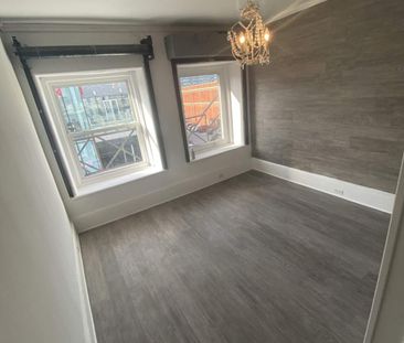 201B Wellington St - 2 bed, 1 bath - Photo 4