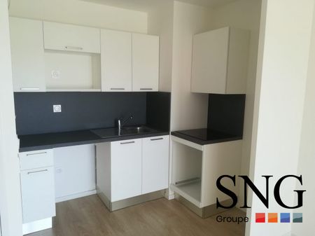 T3 AVEC BALCON ET PARKING - Photo 2