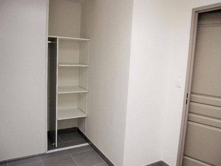 Location appartement récent 2 pièces 42.5 m² à Montpellier (34000) - Photo 2