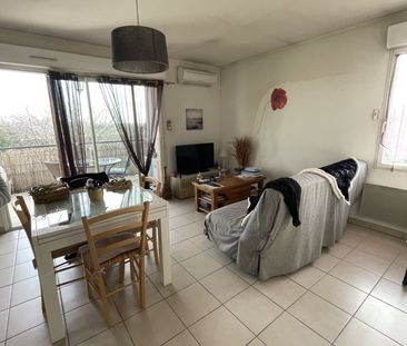 Location Appartement 2 pièces 45m² SALON DE PROVENCE 13300 - Photo 2