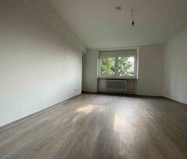 helle 2,5-Zi.-Wohnung , komplett renoviert in ruhiger Lage NUR mit WBS - Photo 1