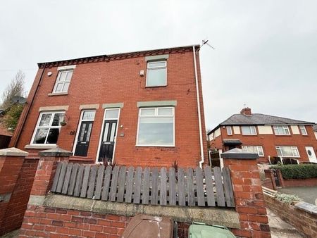 Wigan Lower Road, WN6 8LJ - Photo 2