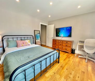 For Lease - 26 Leyton Avenue Unit# Room, Toronto, Ontario - Photo 1