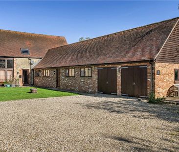 A converted barn with flexible accommodation in the conveniently lo... - Photo 1