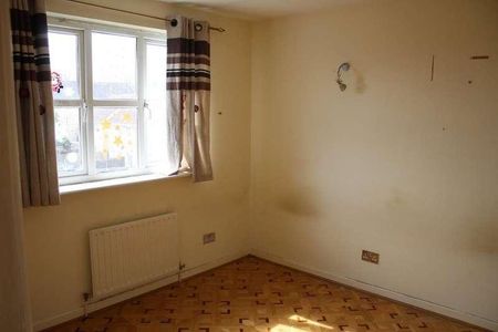 Ware Point Drive, London, SE28 - Photo 4