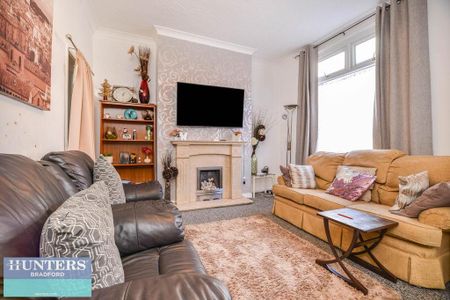 2 bedroom terraced house to rent - Photo 3