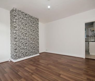 2 bedroom House To Let - Photo 1