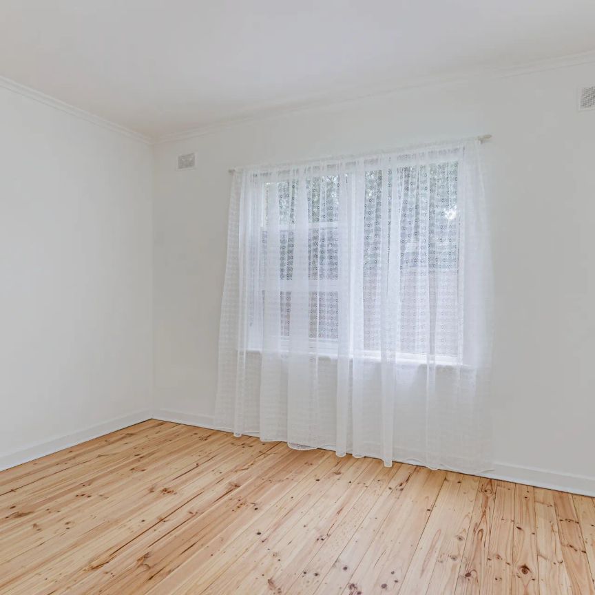 Renovated two bedroom unit in popular lifestyle locale - Photo 1