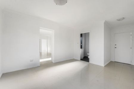 Stunning Home in Green Valley - Photo 2