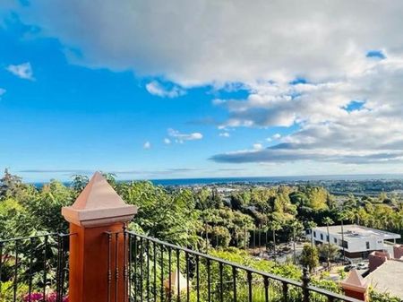 2 bedroom luxury Flat for rent in Benahavís, Andalusia - Photo 5