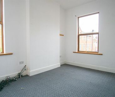 3 Bedroom Flat to LET on Garstang Road - Photo 4