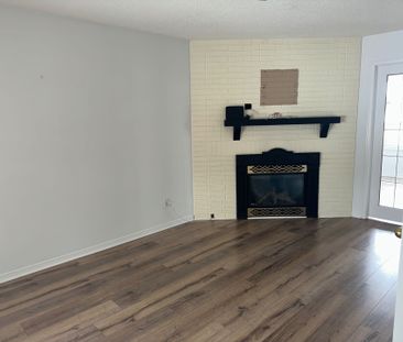 For Lease - UPPER - 16 Cuthbert Street, Barrie, Ontario - Photo 6