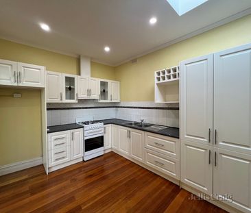 445 Albert Street, Brunswick - Photo 2