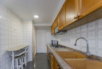 Single room in the center of Valencia