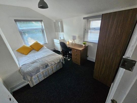 2 bedroom house share to rent - Photo 1