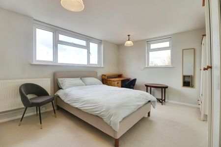 1 Bed Flat, Santos Road, SW18 - Photo 4