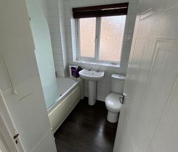 3 bedroom semi-detached house to rent - Photo 6