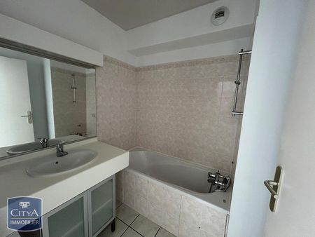 Location Appartement 2 pièces 35m² CLERMONT FERRAND 63000 - Photo 2